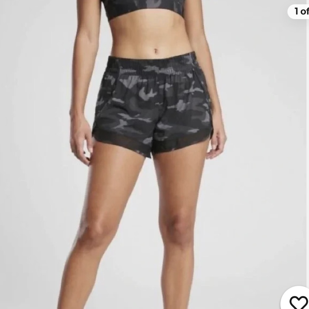 Athleta Mesh Racer Run Shorts in Camo - Women’s size Small